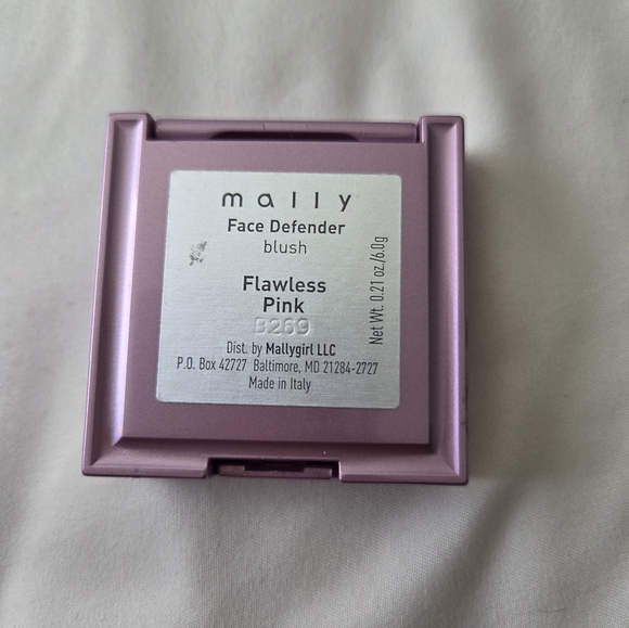 Mally Blush Flawless Pink - Picture 4 of 4